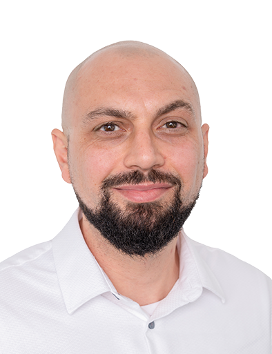 Portrait eines Mannes um die 40 mit Bart und ohne Haare